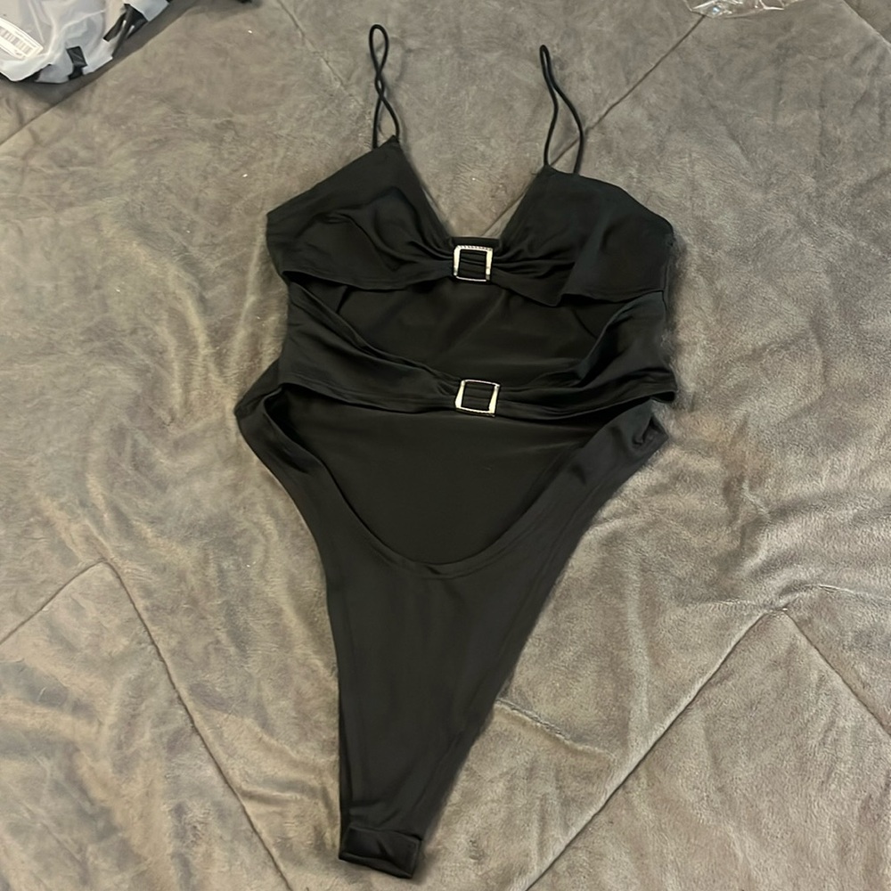 cute bodysuit!
